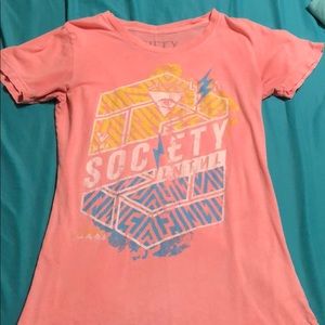 Coral Buckle Society size medium t-shirt